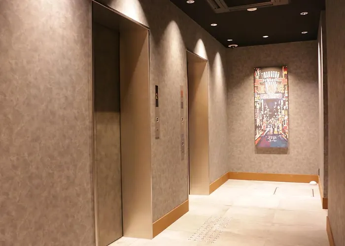 Umedaholic Hotel